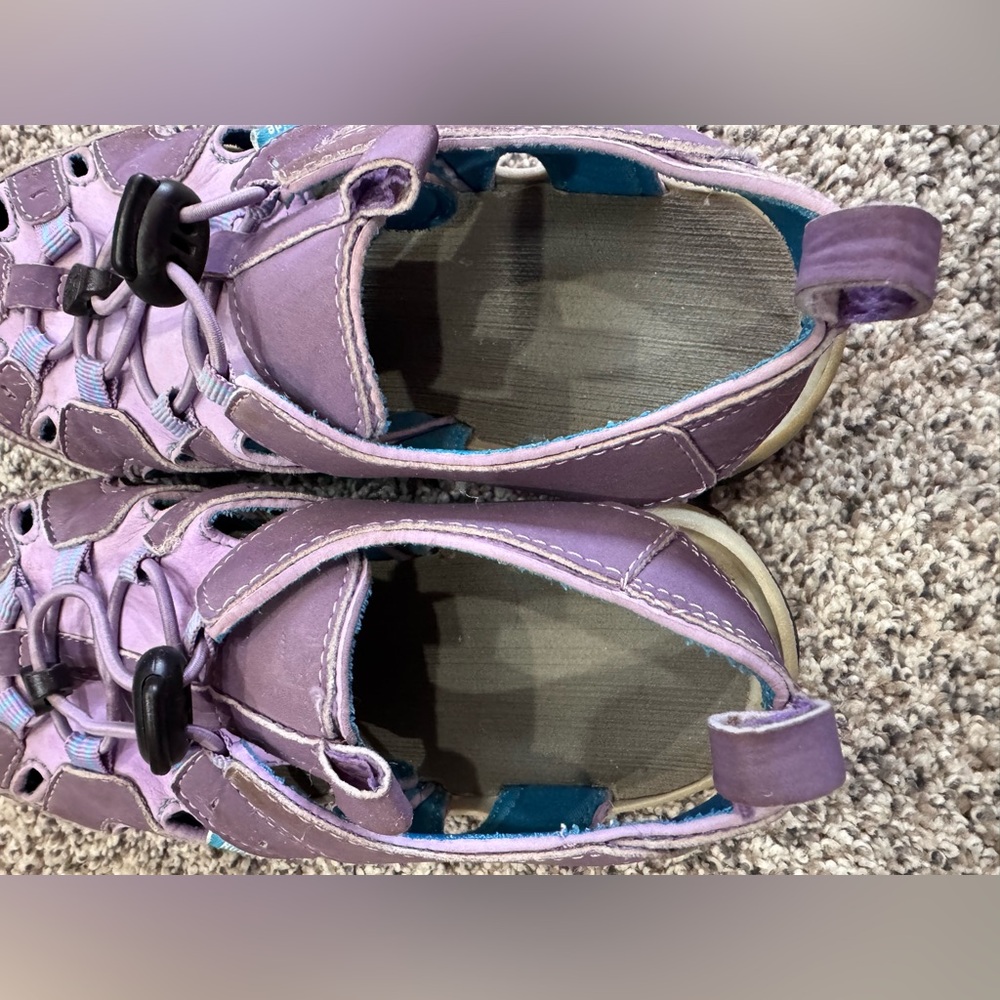 Northside Shoes - Picture 4 of 7